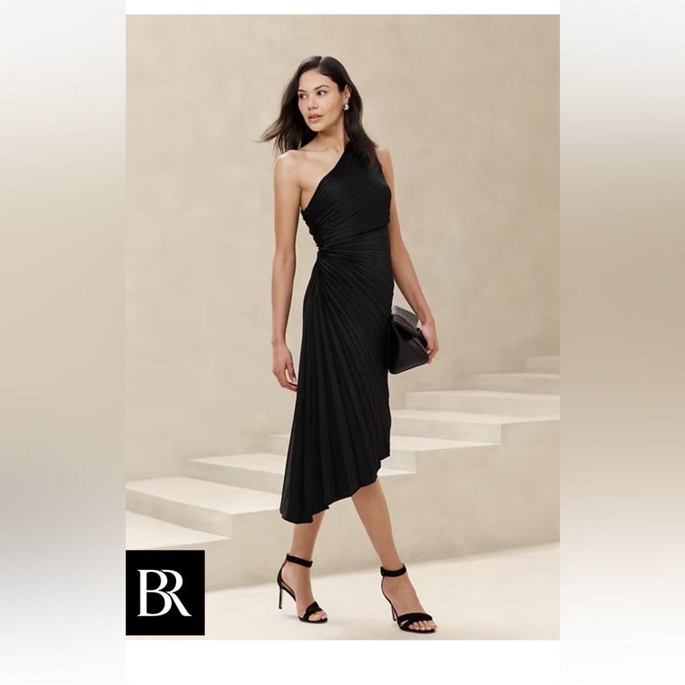 NWT banana republic one shoulder pleated midi dress.  Size 8